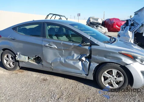 2015 Hyundai Elantra Se z USA, uszkodzony, nr VIN 5NPDH4AE7FH586414